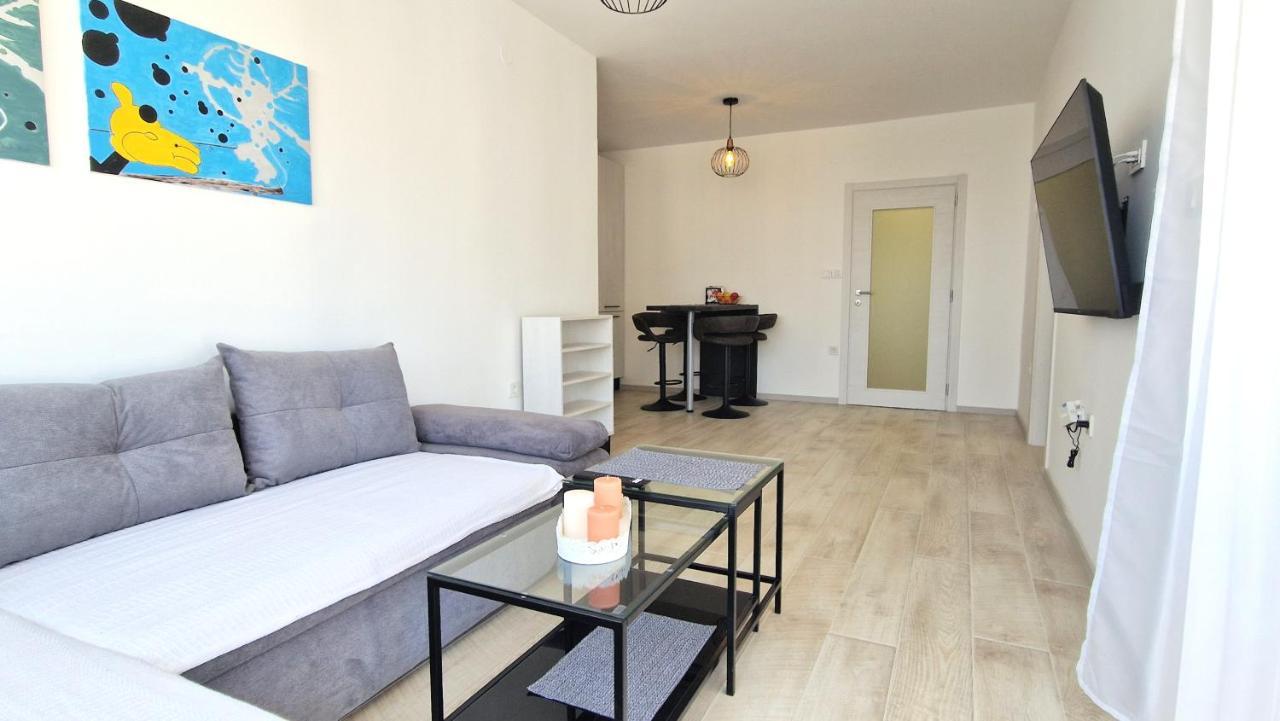 Apartment Lana Đảo Krk Ngoại thất bức ảnh